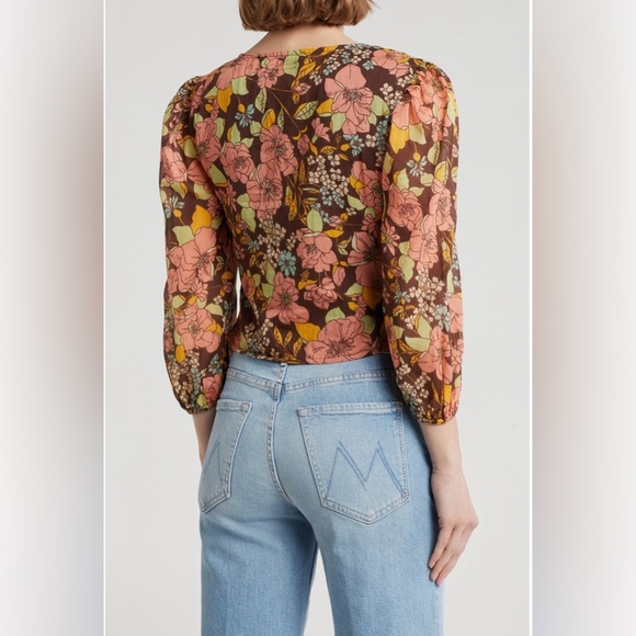 MOTHER Floral Ruched Three Quarter Sleeve Top Boutonnière Bouquet NWT M L - Picture 4 of 6